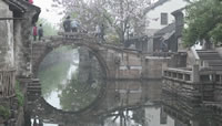 上海近郊の水郷を行く